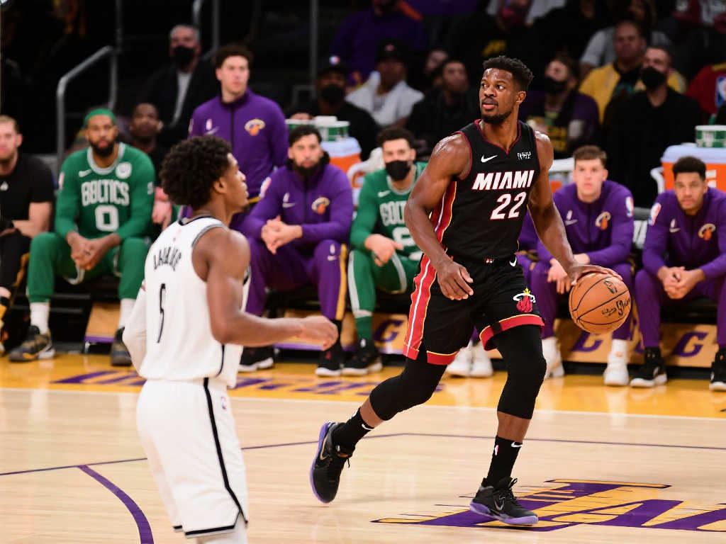 人球队带来 人球队带来